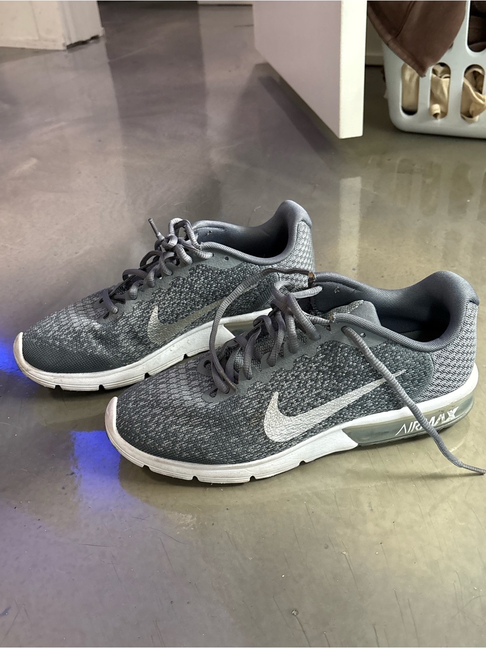 Nike Gray Mesh Athletic Shoe